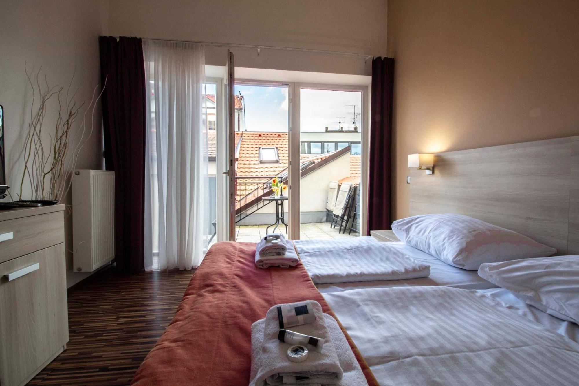 Residence U Cerne Veze Τσέσκε Μπουντεγιόβιτσε Δωμάτιο φωτογραφία